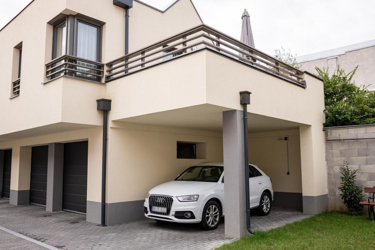 Cesar Apartman Шопрон Экстерьер фото